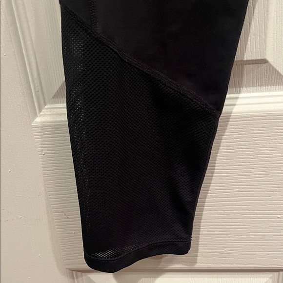 Nike Black Leggings with Gray Logo - Picture 6 of 9